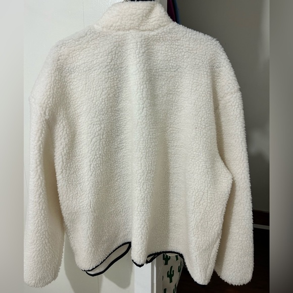 H&M cozy Sherpa White Coat XL - Picture 3 of 3